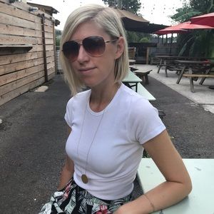 Meet your Posher, Megan